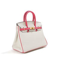 Off-White mit Rosa