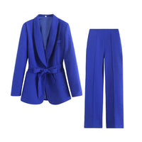 Blau